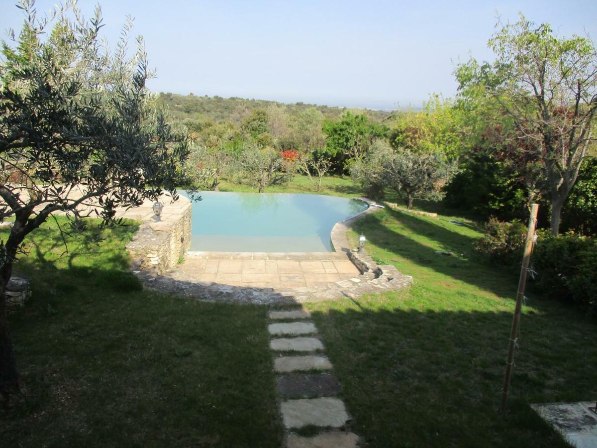 Gite Du Jardin Des Espuys Venasque Buitenkant foto