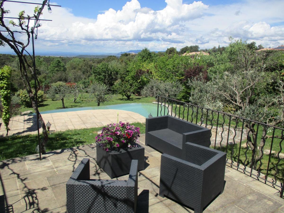 Gite Du Jardin Des Espuys Venasque Buitenkant foto